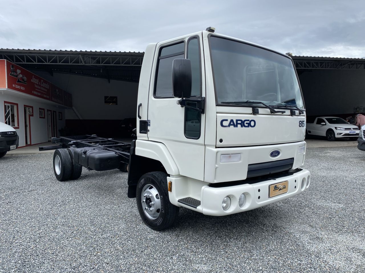 FORD CARGO 815 