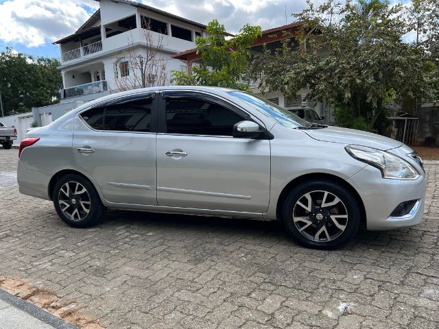 VERSA UNIQUE 1.6 16V FlexStart 4p Aut.
