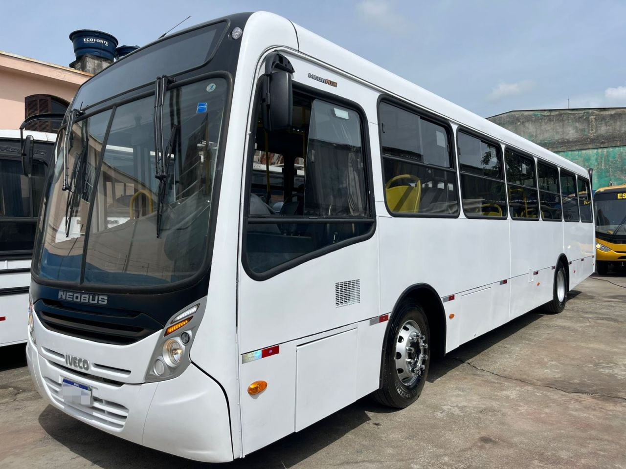 NEOBUS MEGA PLUS ANO 2015 IVECO 170 S28 JM COD.1263