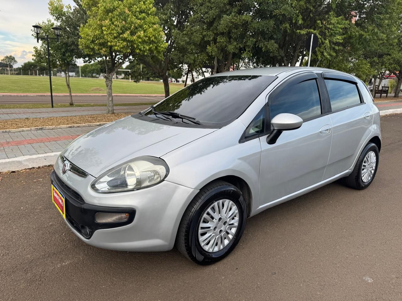 Punto ATTRACTIVE 1.4 Fire Flex 8V 5p