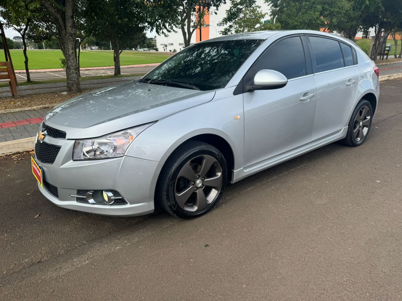 CRUZE HB Sport LT 1.8 16V FlexP. 5p Mec