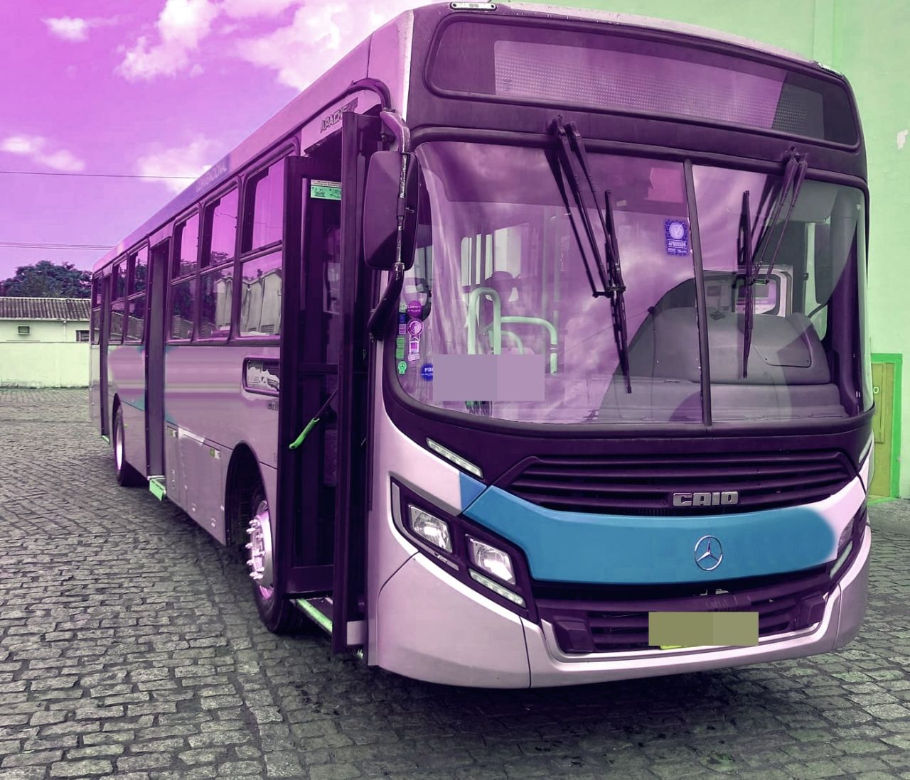 CAIO APACHE VIP ANO 2019 M.BENZ OF 1721 JM COD.988
