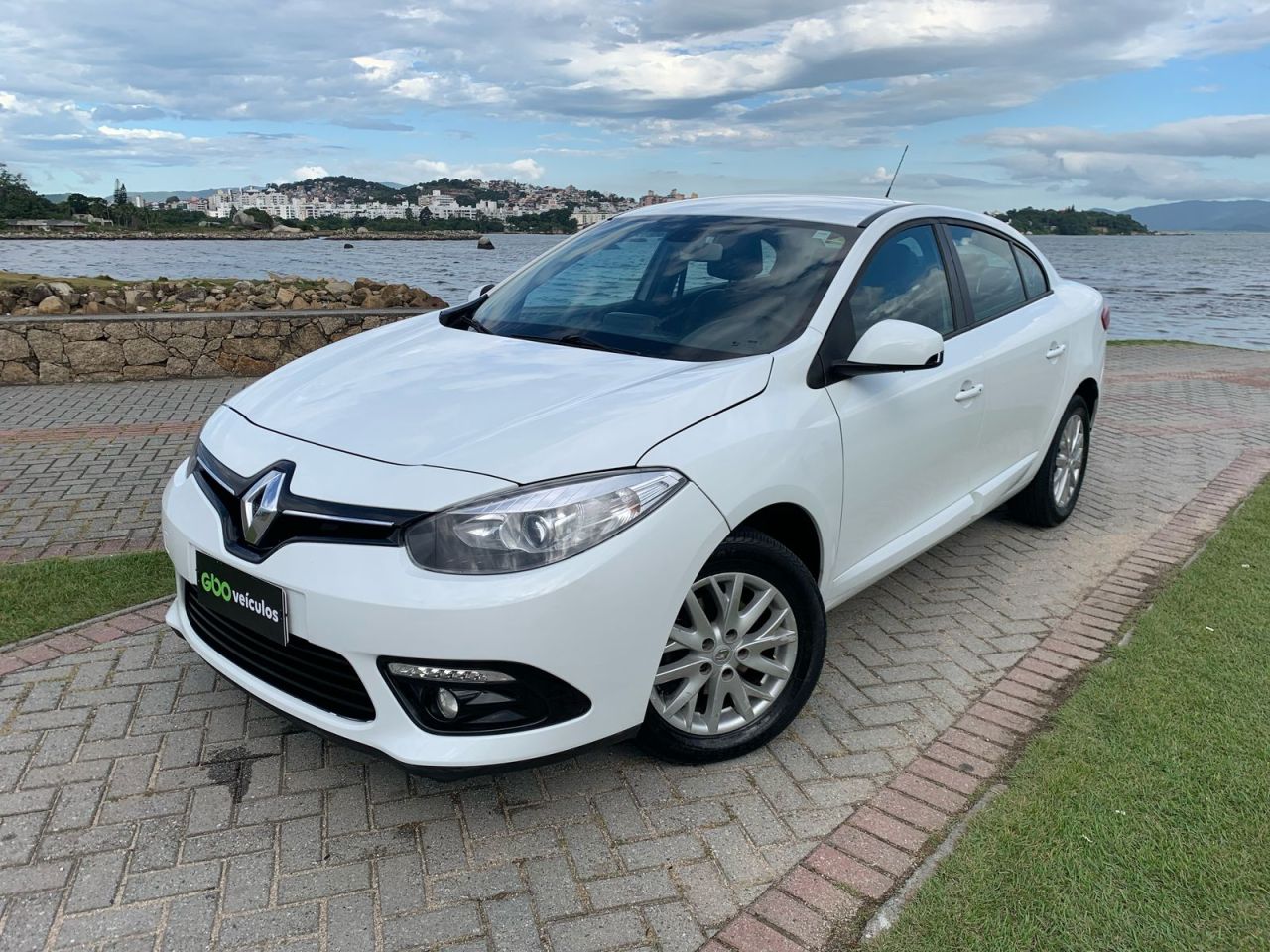 FLUENCE Sed. Dyn. Plus 2.0 16V FLEX Aut.