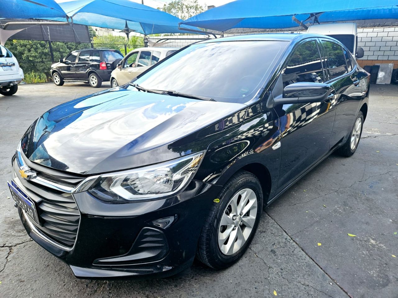 ONIX SEDAN Plus LT 1.0 12V Flex 4p Mec.