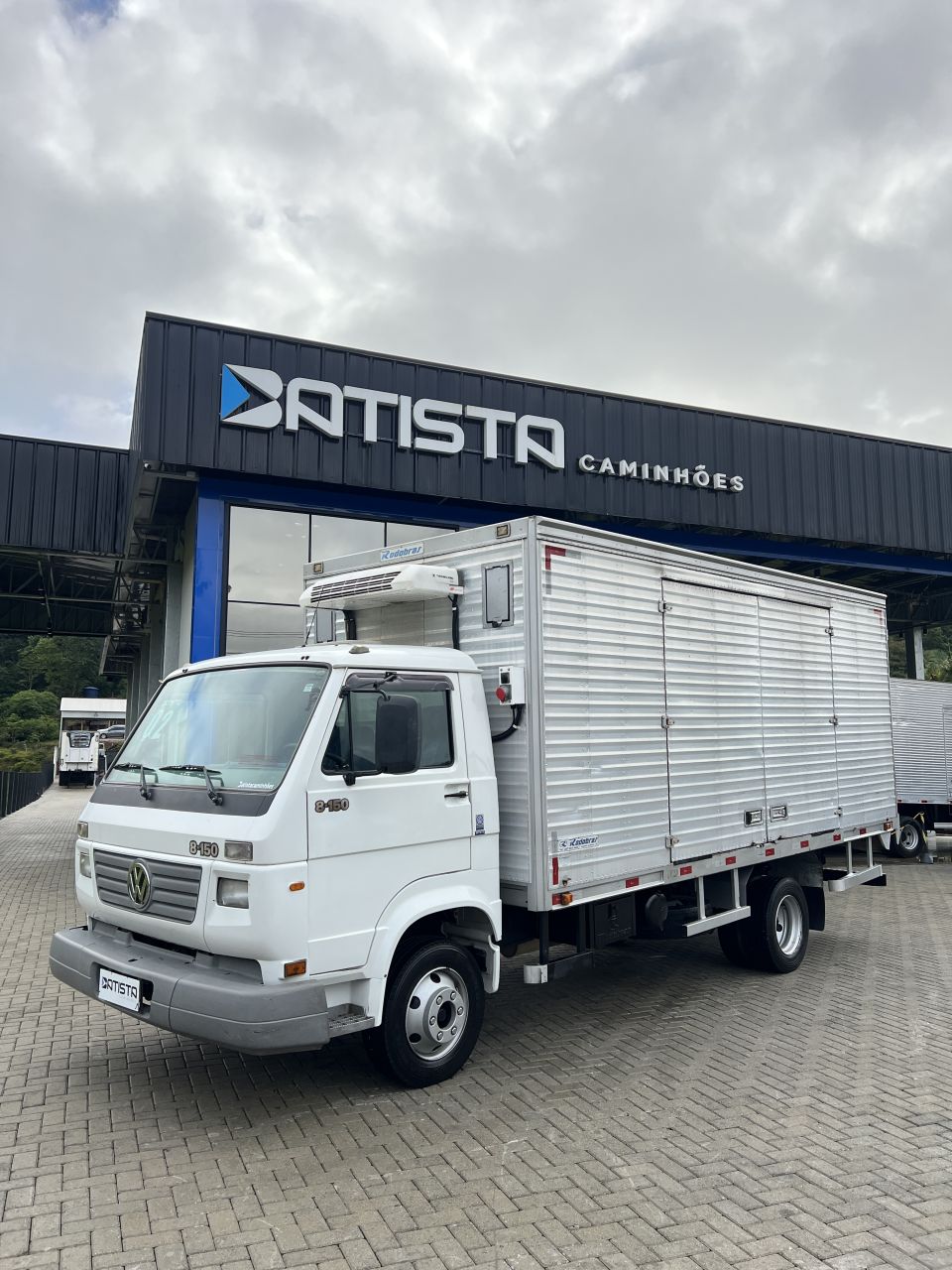 Vw 8-150 Worker 2002 - Bau Refrigerado - Baixo KM