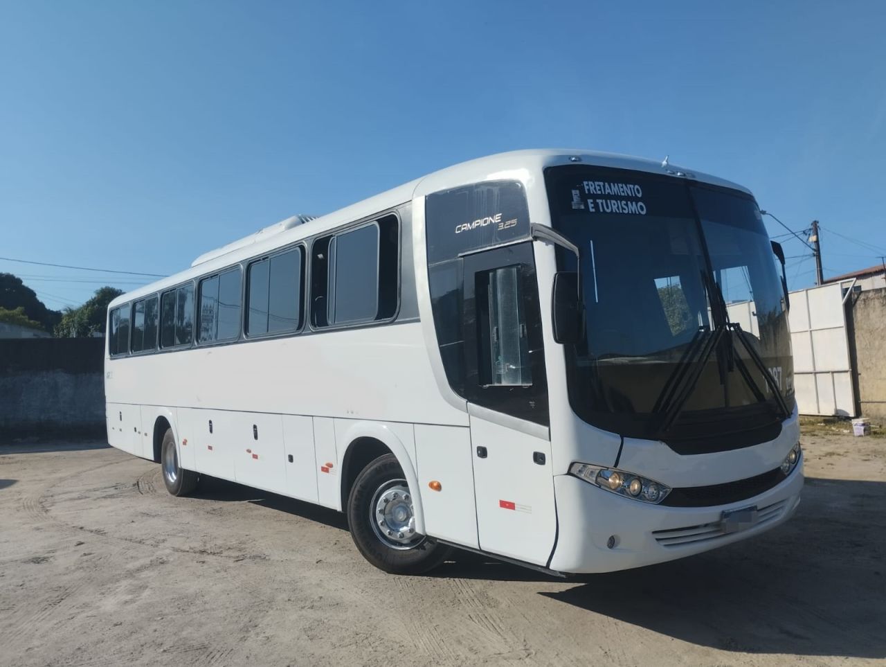 COMIL CAMPIONE 3.25 ANO 2012 VOLVO B270 F JM COD.1367