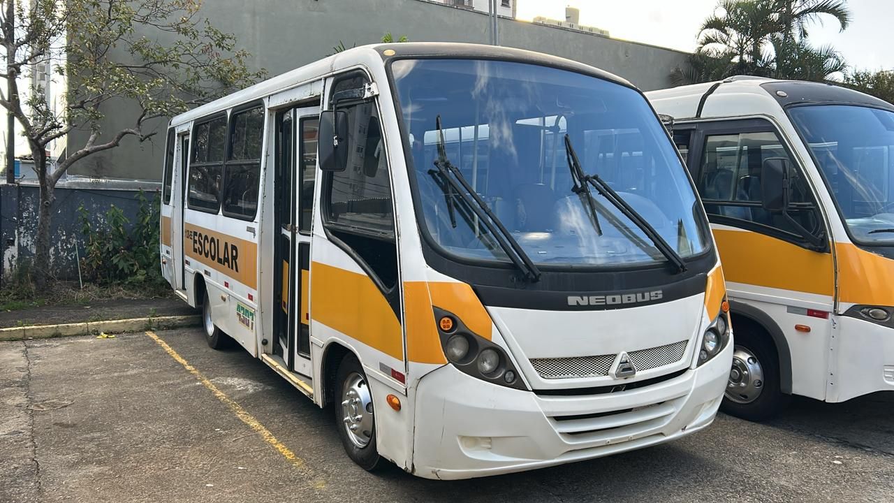 NEOBUS THUNDER + ANO 2008 VW 9.150 33 LUG JM COD.1400