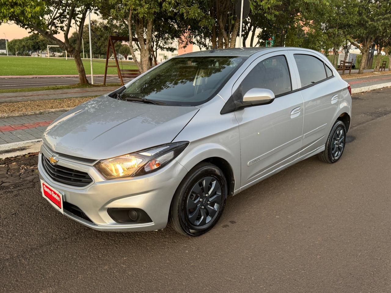 ONIX HATCH LT 1.0 8V FlexPower 5p Mec.