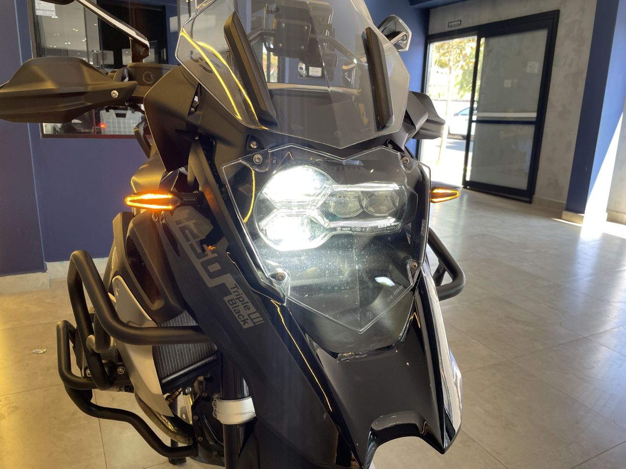 R 1250 GS Premium Triple Black