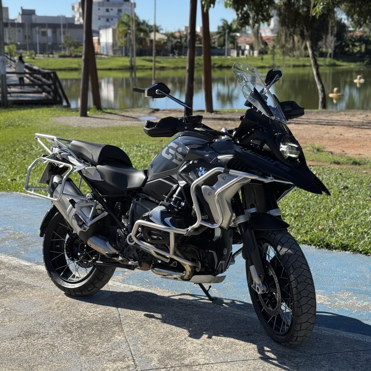 R 1250 GS Premium Triple Black 719