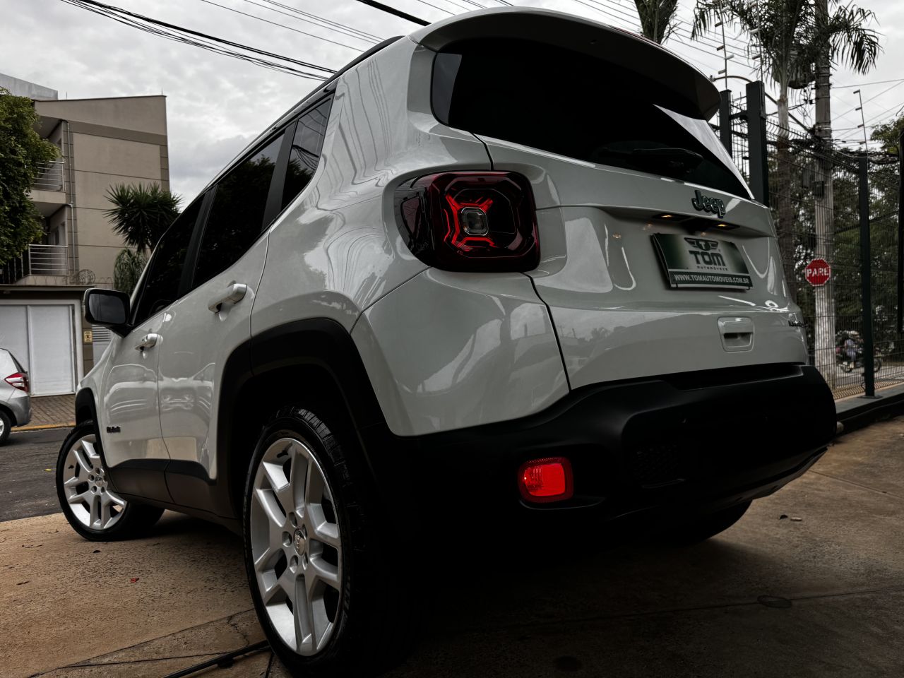 Renegade Limited 1.8 4x2 Flex 16V Aut.