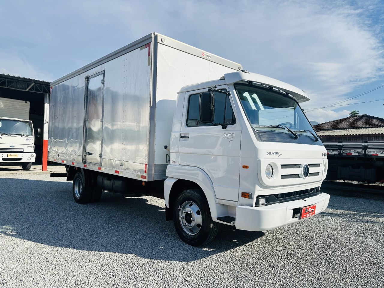 VW 8-150 Delivery Plus motor Cummnis 
