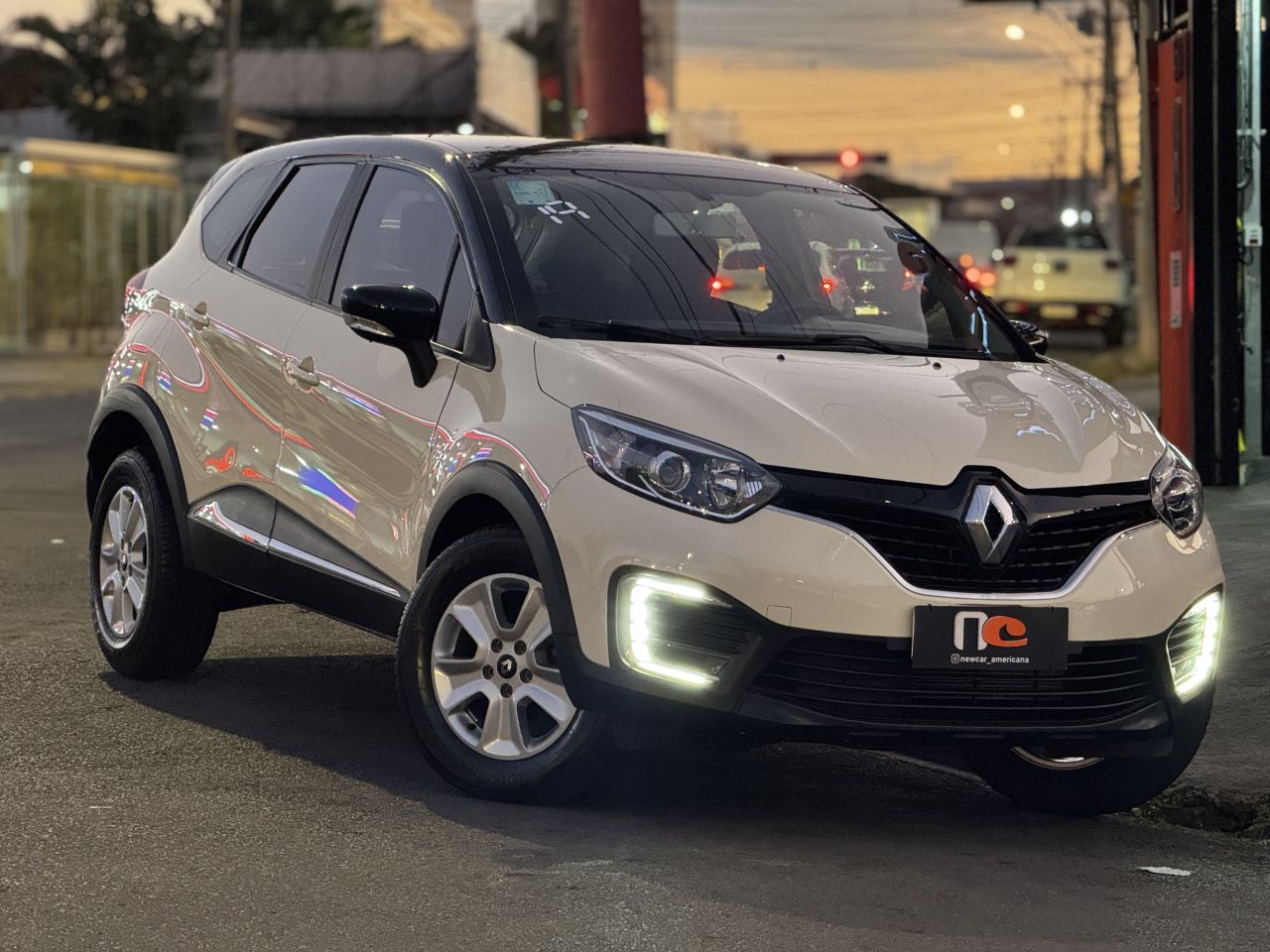 CAPTUR Life 1.6 16V Flex 5p Aut.