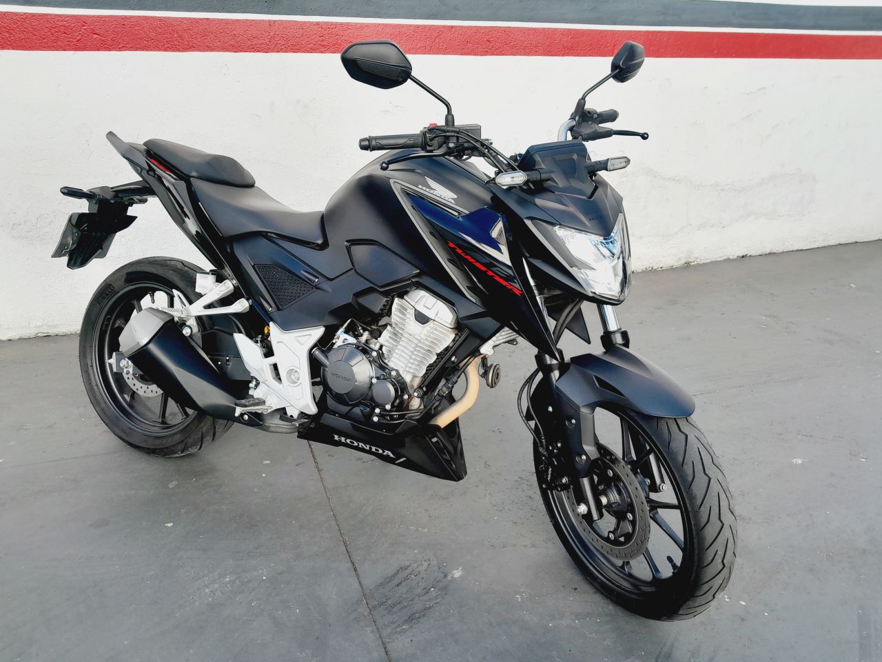 CB 300F Twister Flex