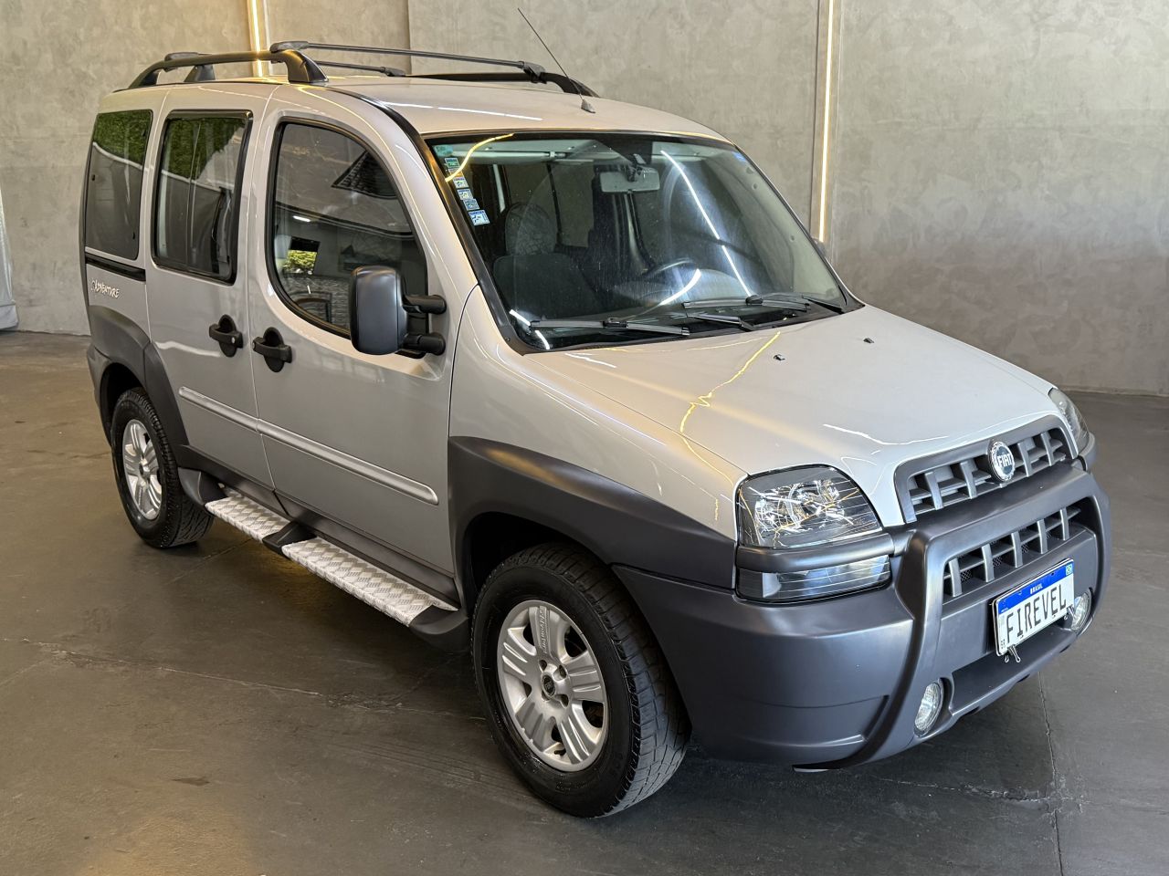 Doblo Adventure 1.8 6 Lugares - Gasolina - 2004