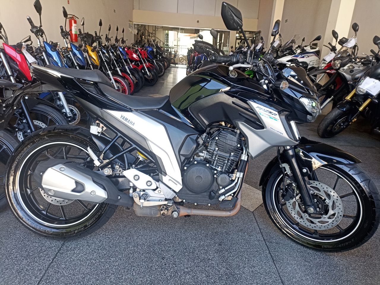 FZ25 250 FAZER FLEX