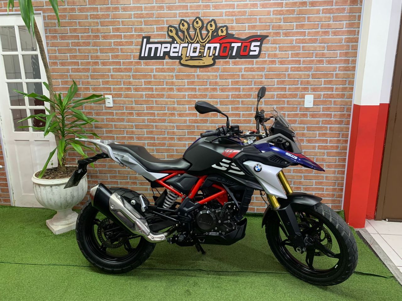 G 310 GS