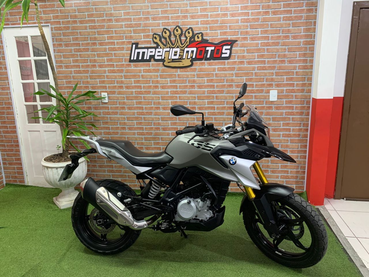 G 310 GS