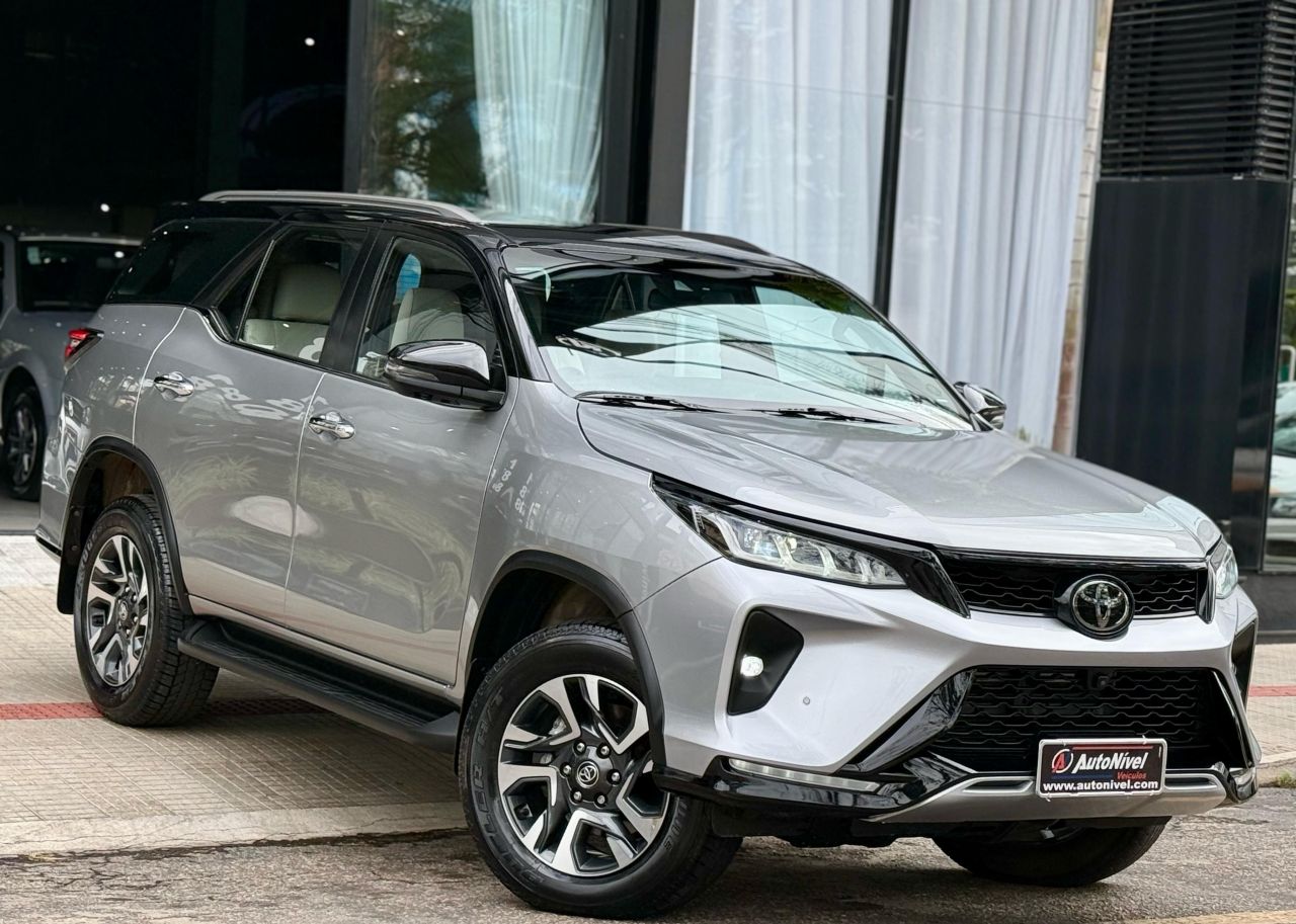 Hilux SW4 Diamond 2.8 TB 4x4 Die. Aut.