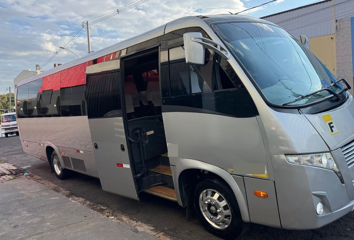 MARCOPOLO VOLARE W9 LIMOUSINE ANO 2012 AGRALE MWM JM COD.460