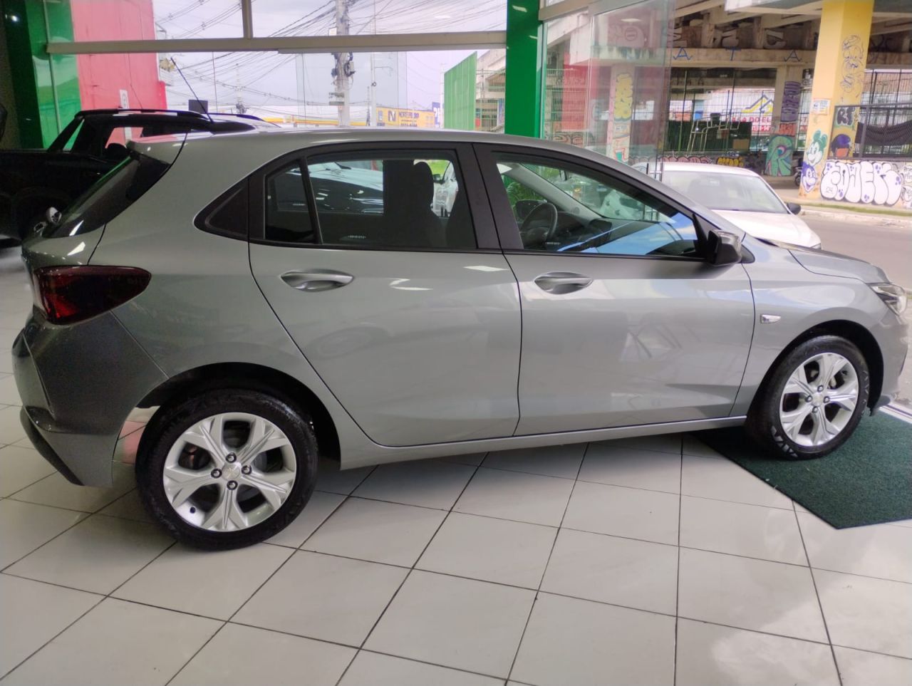 ONIX HATCH LTZ 1.0 Aut.