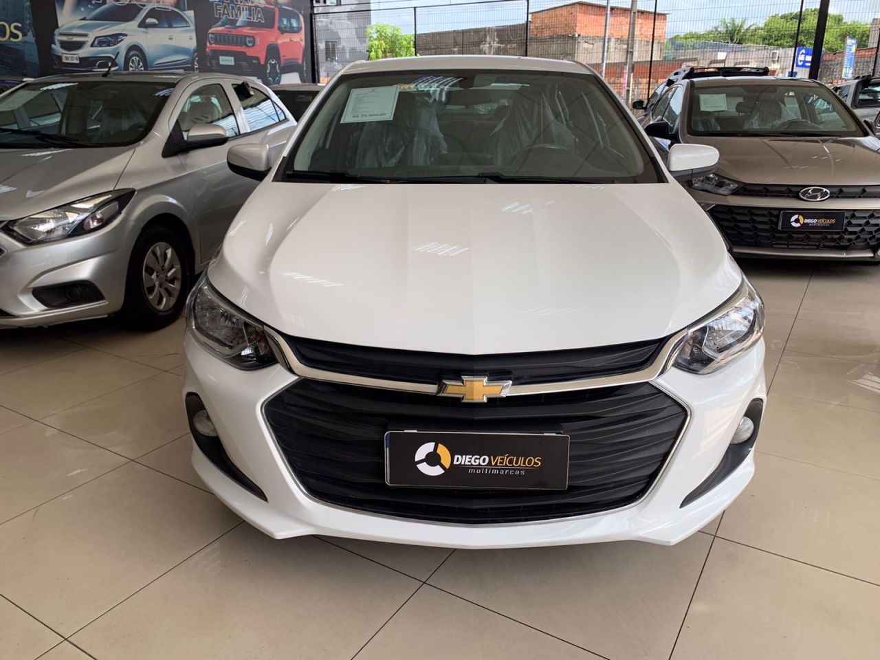 ONIX SEDAN Plus LTZ 1.0 12V TB Flex Mec.