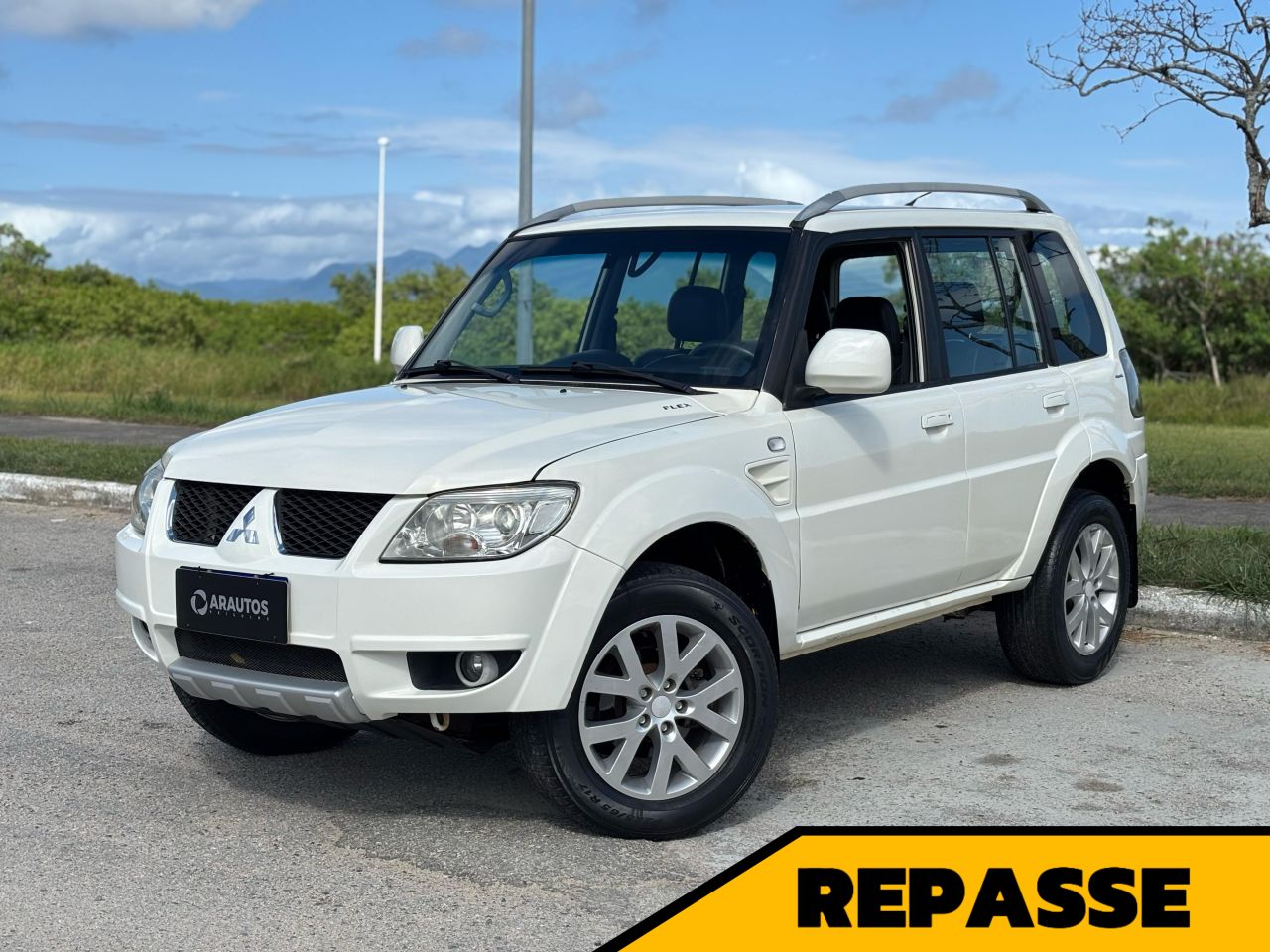 Pajero TR4 2.0/ 2.0 Flex 16V 4x4 Aut.