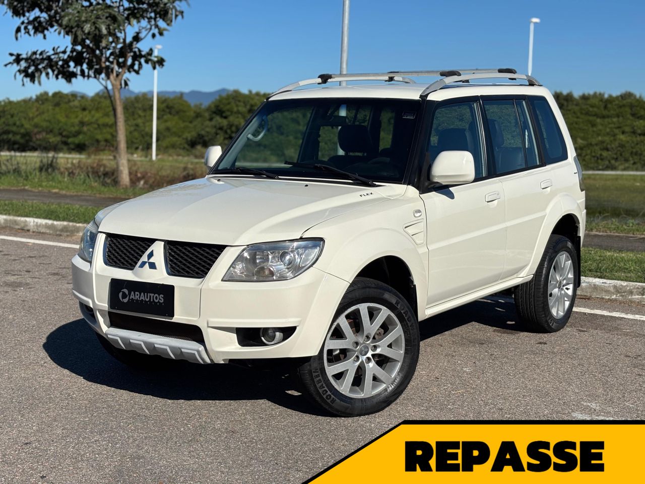 Pajero TR4 2.0 Flex 4x4 Automatica