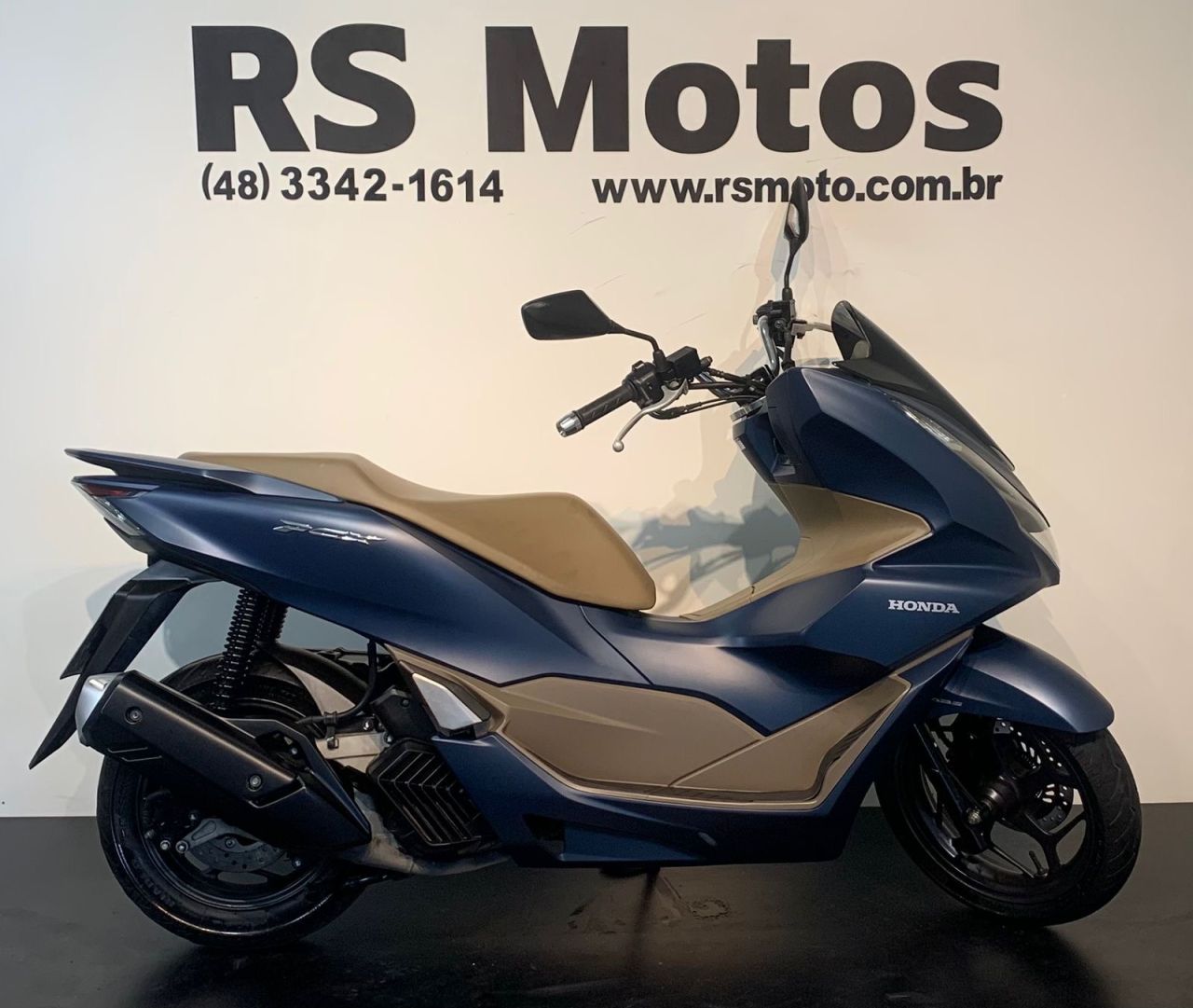 PCX 160 DLX