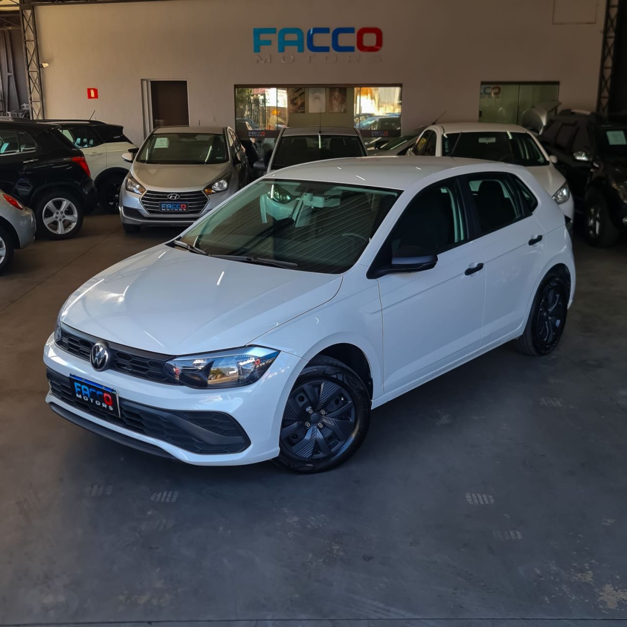 Polo Track 1.0 Flex 12V 5p
