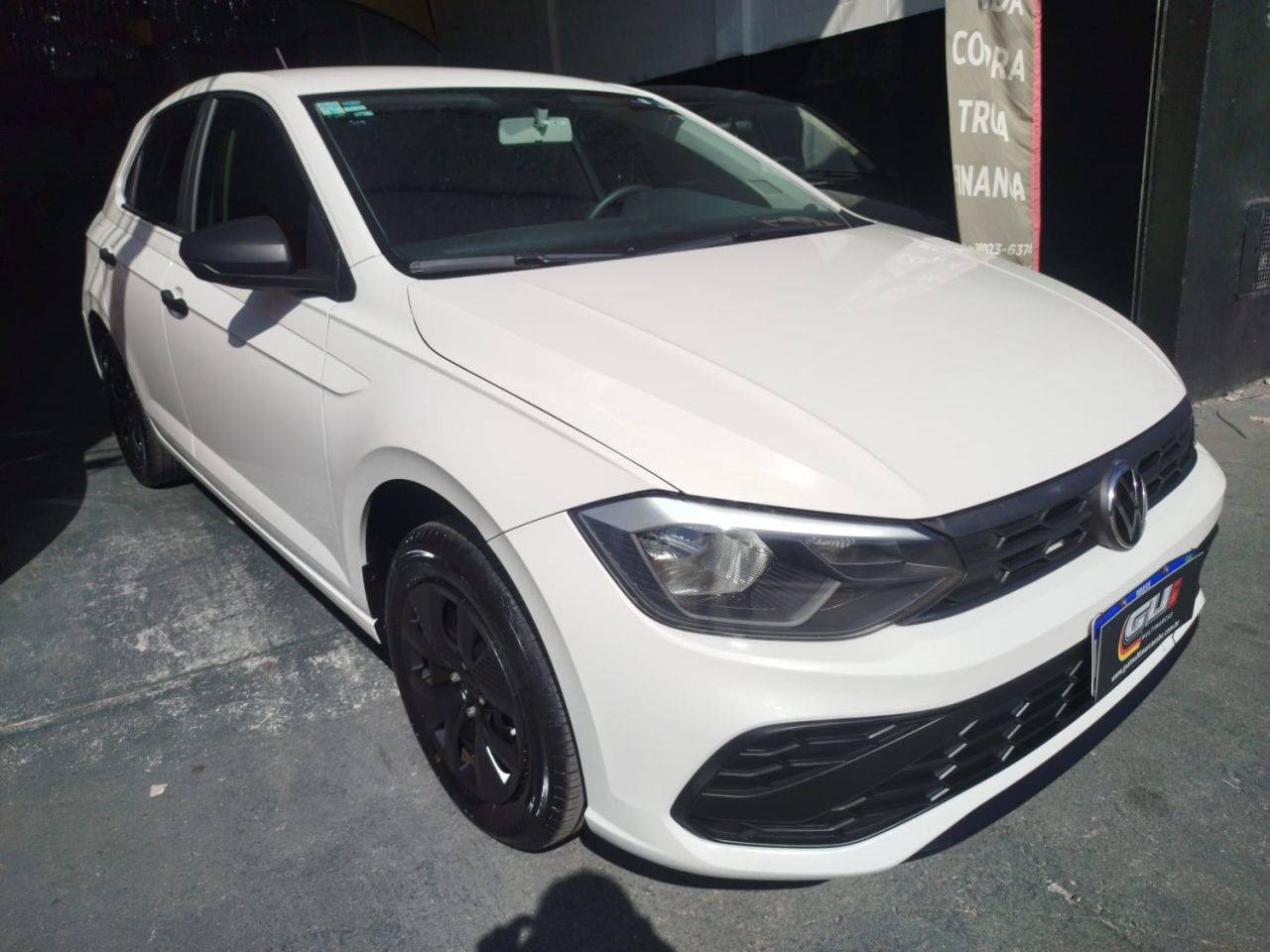 Polo Track 1.0 Flex 12V 5p