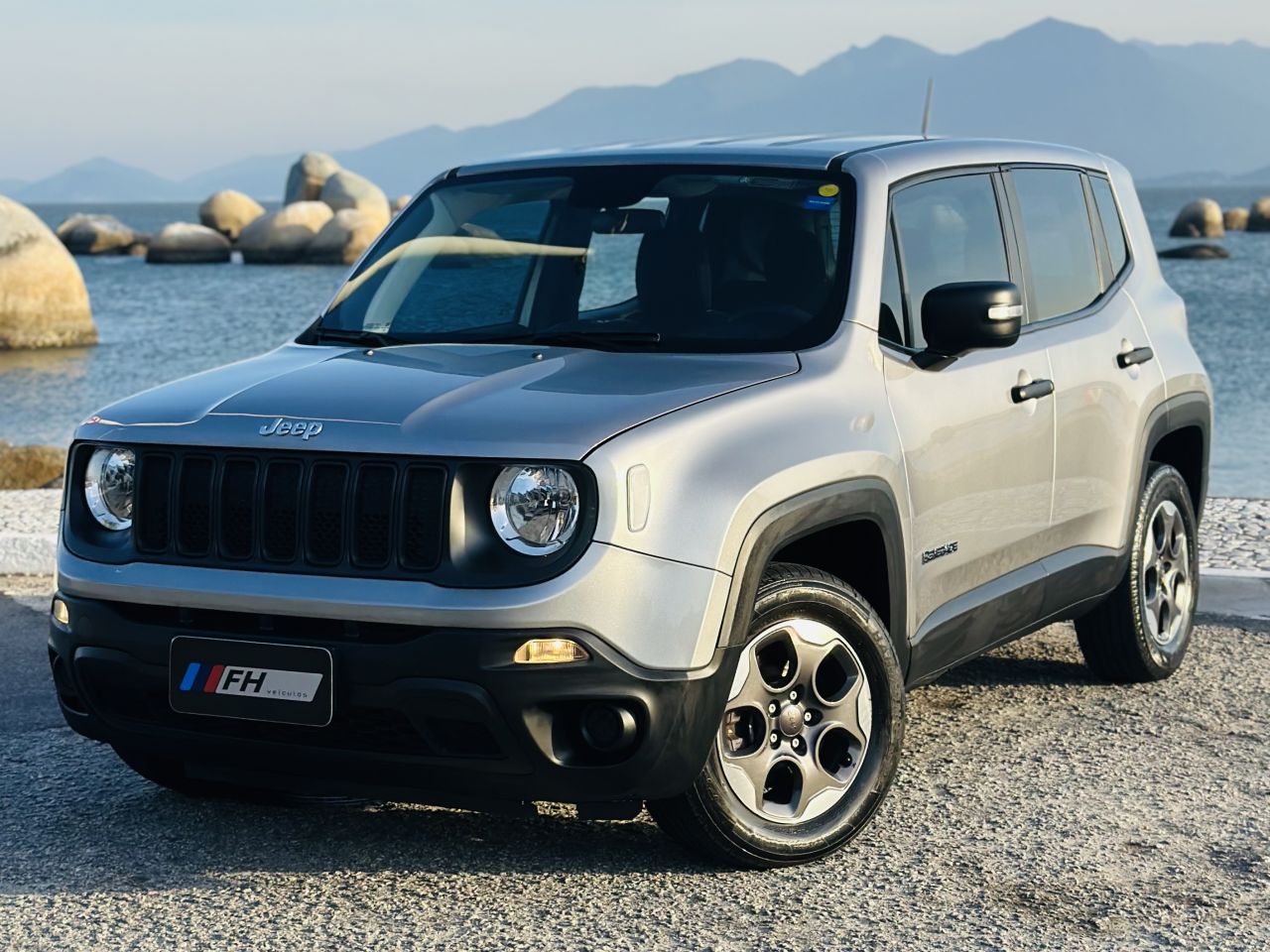 Renegade Sport 1.8 4x2 Flex 16V Aut.