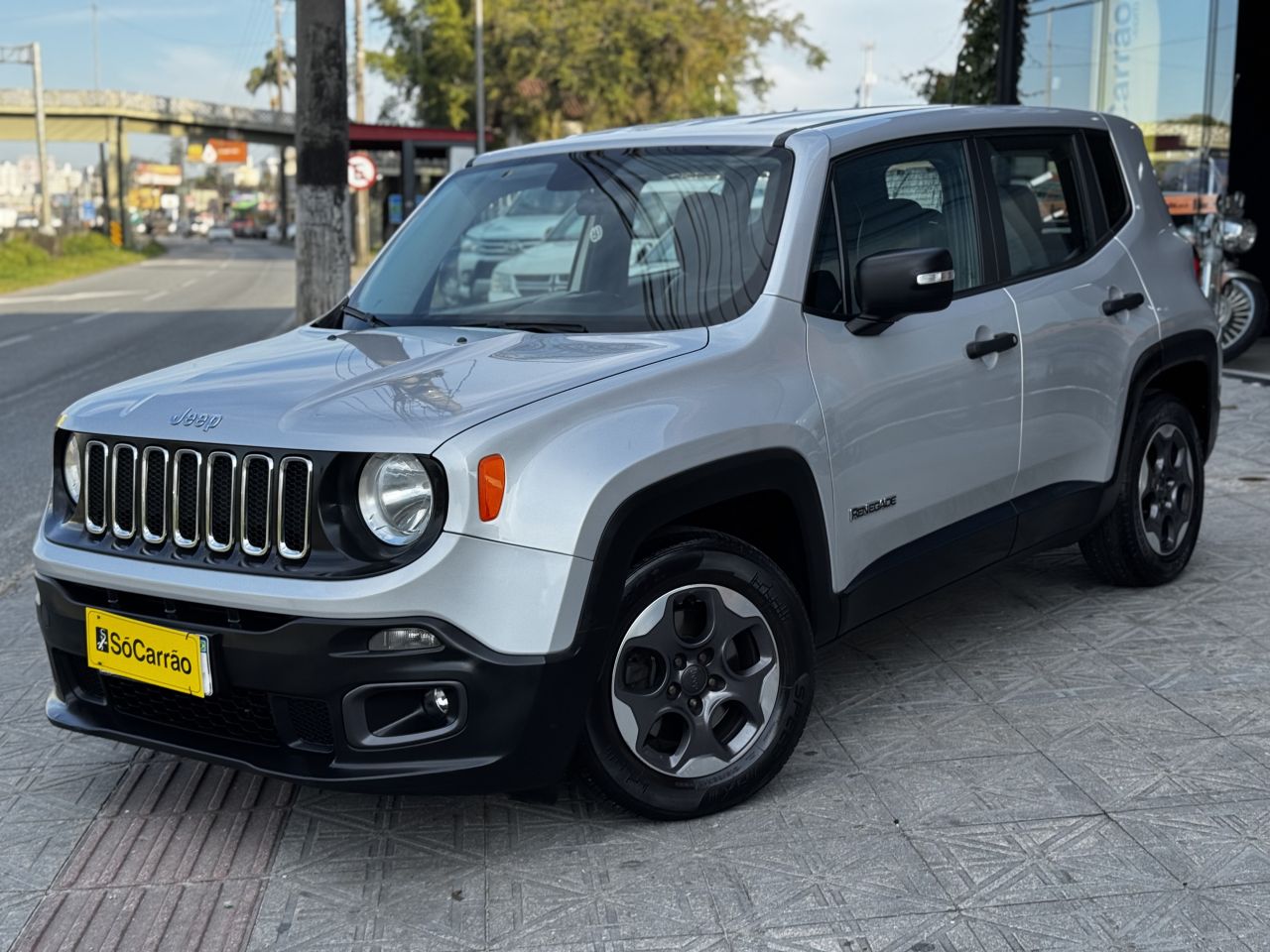 Renegade Sport 1.8 4x2 Flex 16V Aut.