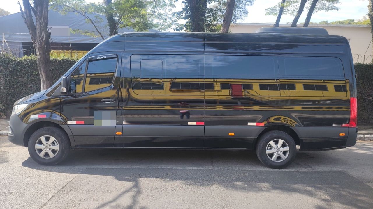 SPRINTER CDI 417 ANO 2024 LONGA LUXO JM COD.02