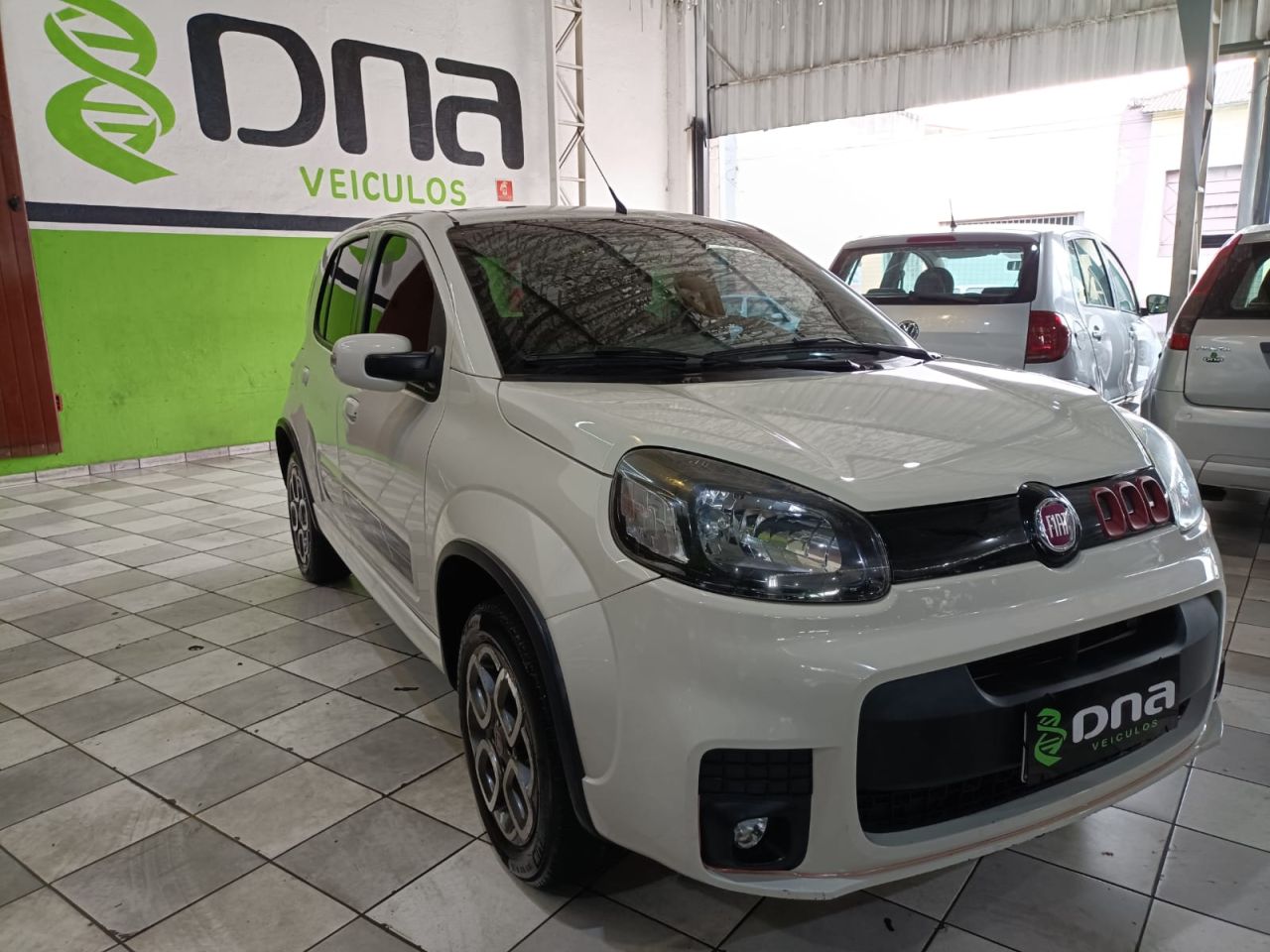 UNO SPORTING Dualogic 1.4 EVO Flex 8V 4p