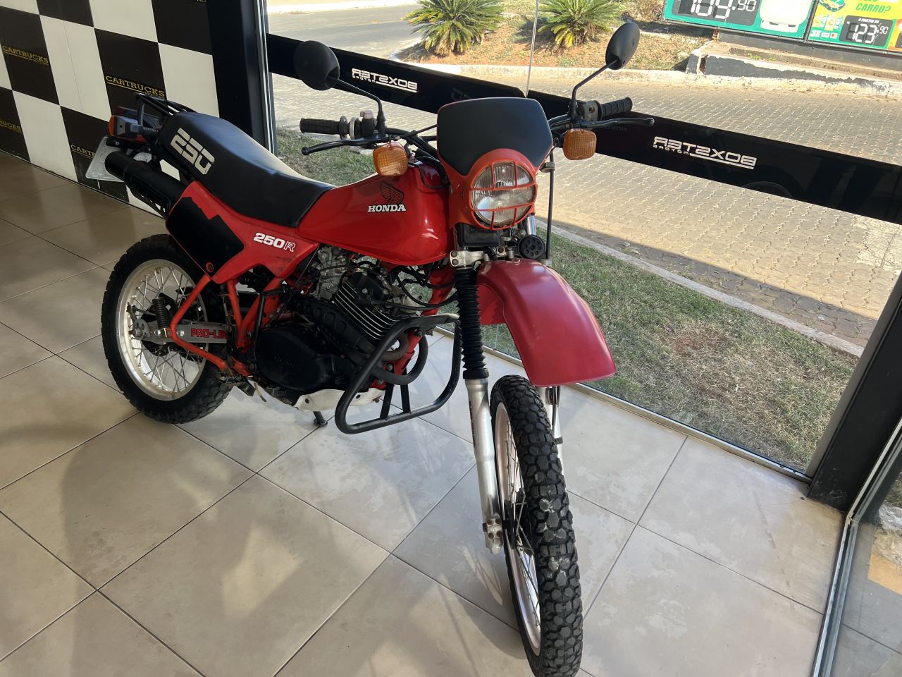 XL 250