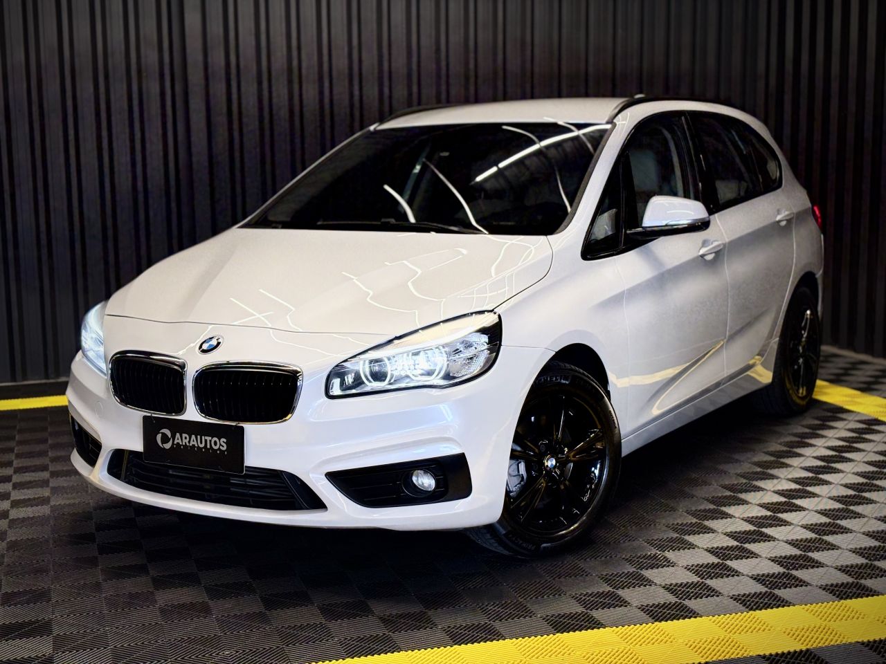 220i Tourer Active Flex 2.0 TB Aut.