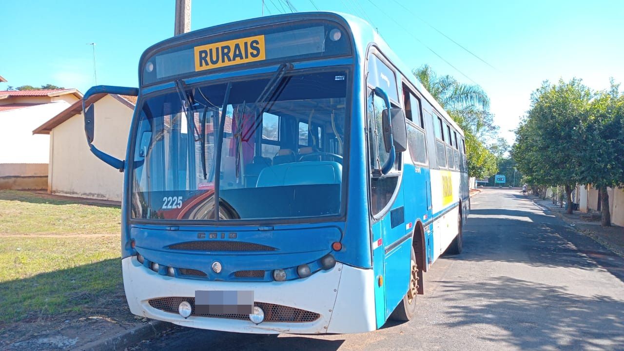 CAIO APACHE VIP ANO 2004 M.BENZ OF 1721 JM COD.479