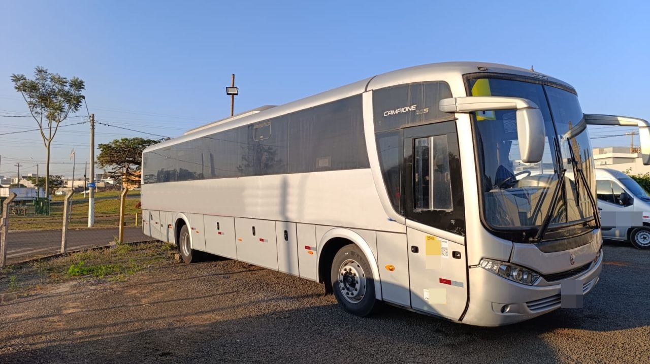 COMIL CAMPIONE 3.25 ANO 2013 VW 17.230 JM COD.154