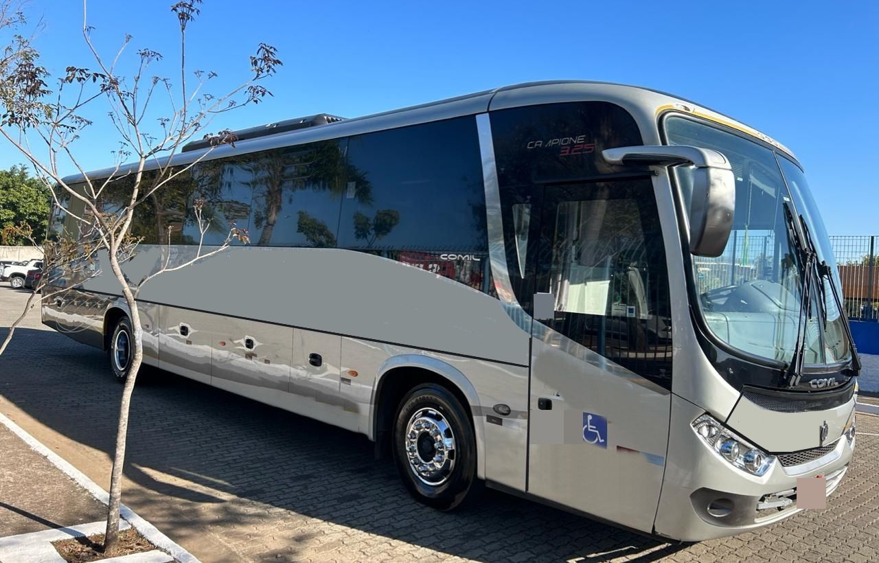 COMIL CAMPIONE 3.25 ANO 2019 VW 17.230 JM COD.180