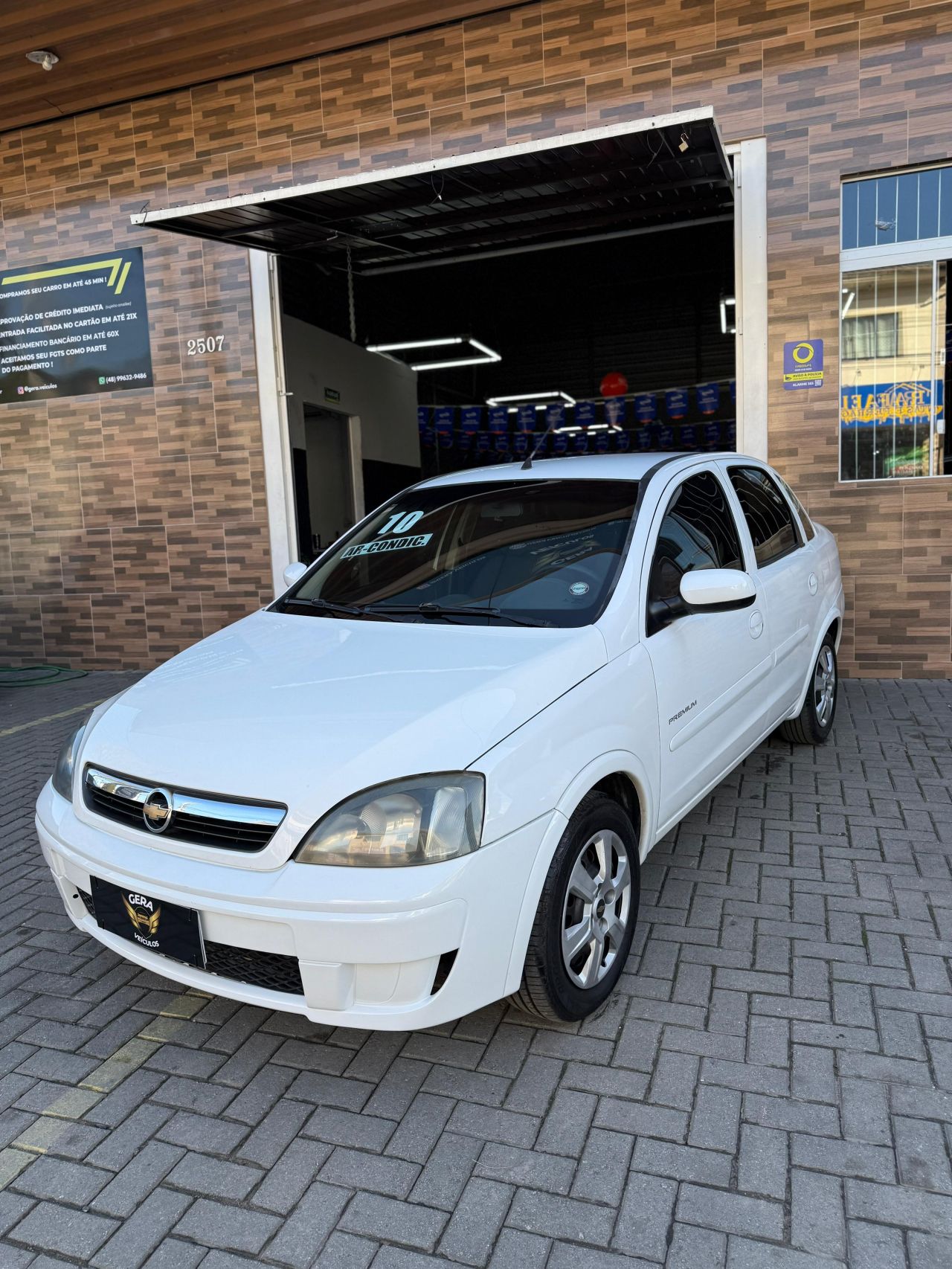 Corsa Sed. Premium 1.4 8V ECONOFLEX 4p