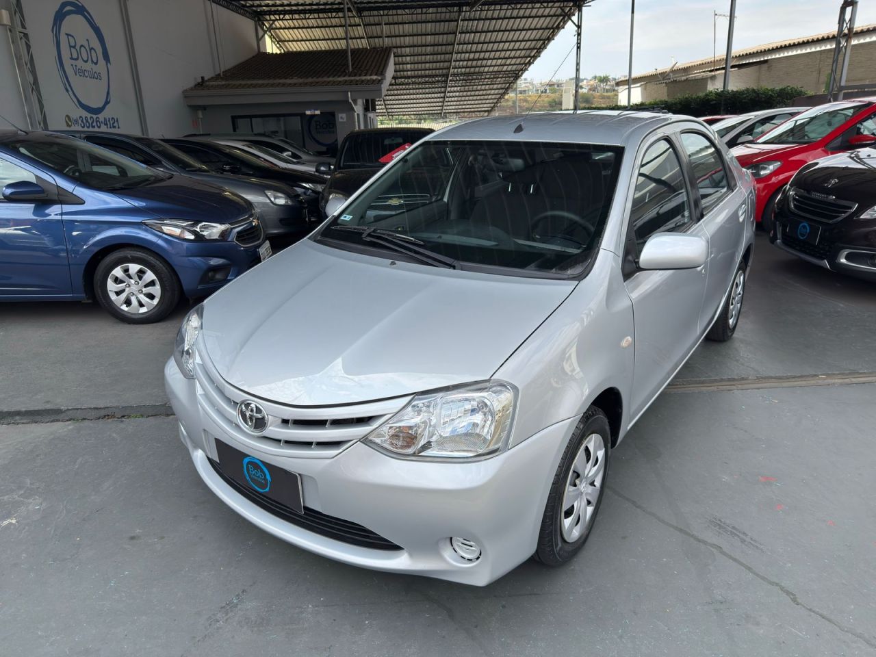 Etios XS Sedan 1.5 Flex Mecanico 2013