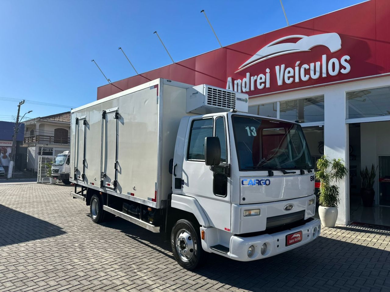 Ford Cargo 816 S Bau Refrigerado 2013
