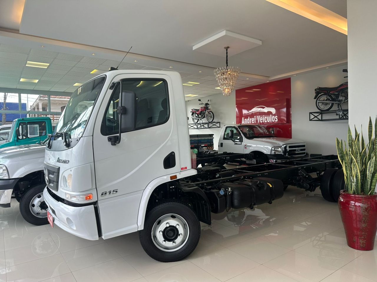 MB Mercedes-Benz Accelo 815 Completo Apenas 73.000 Km 2022