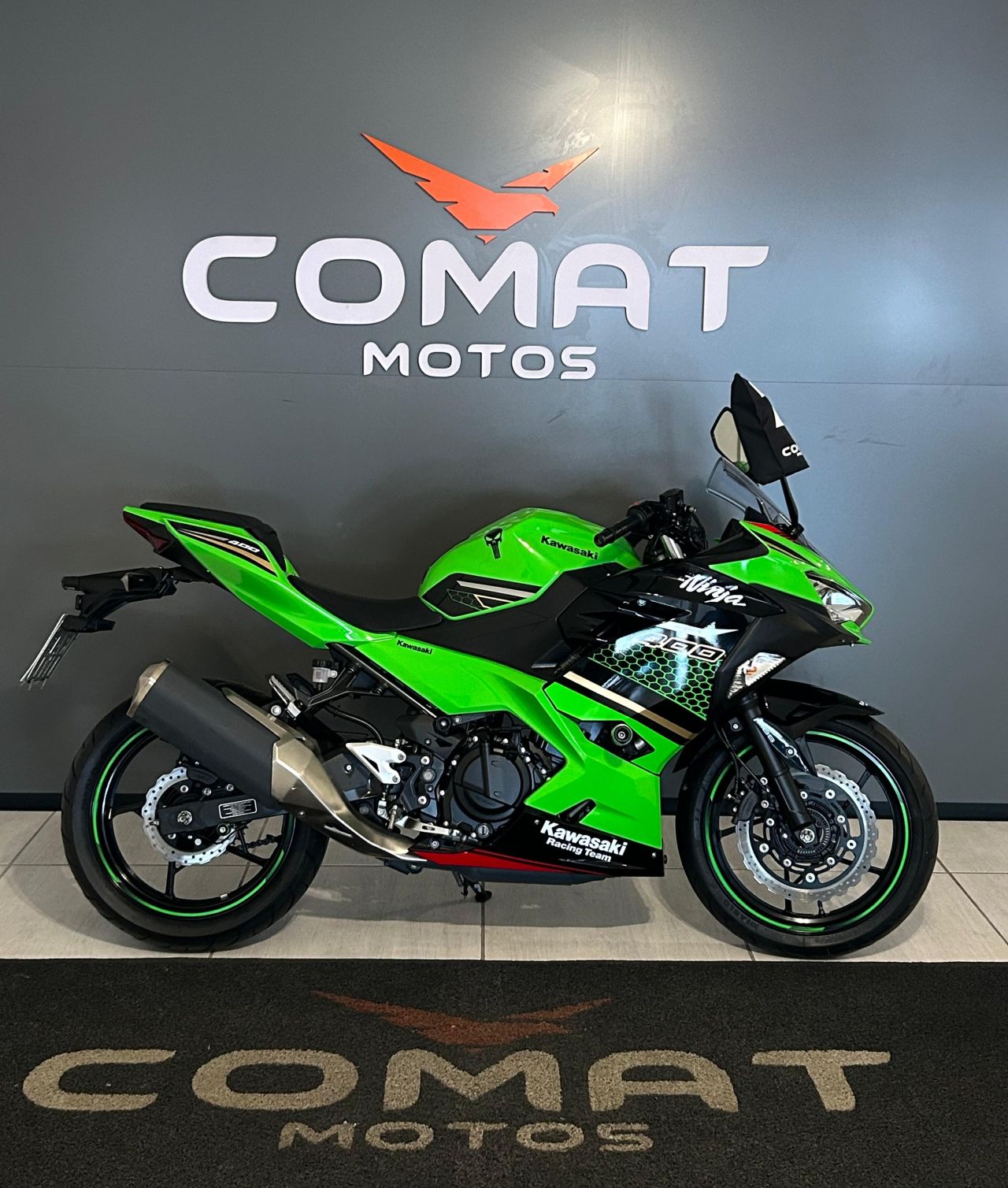 NINJA 400