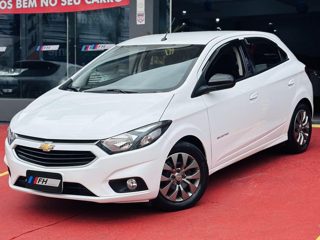 ONIX HATCH ADVANTAGE 1.4 8V Flex 5p Aut.