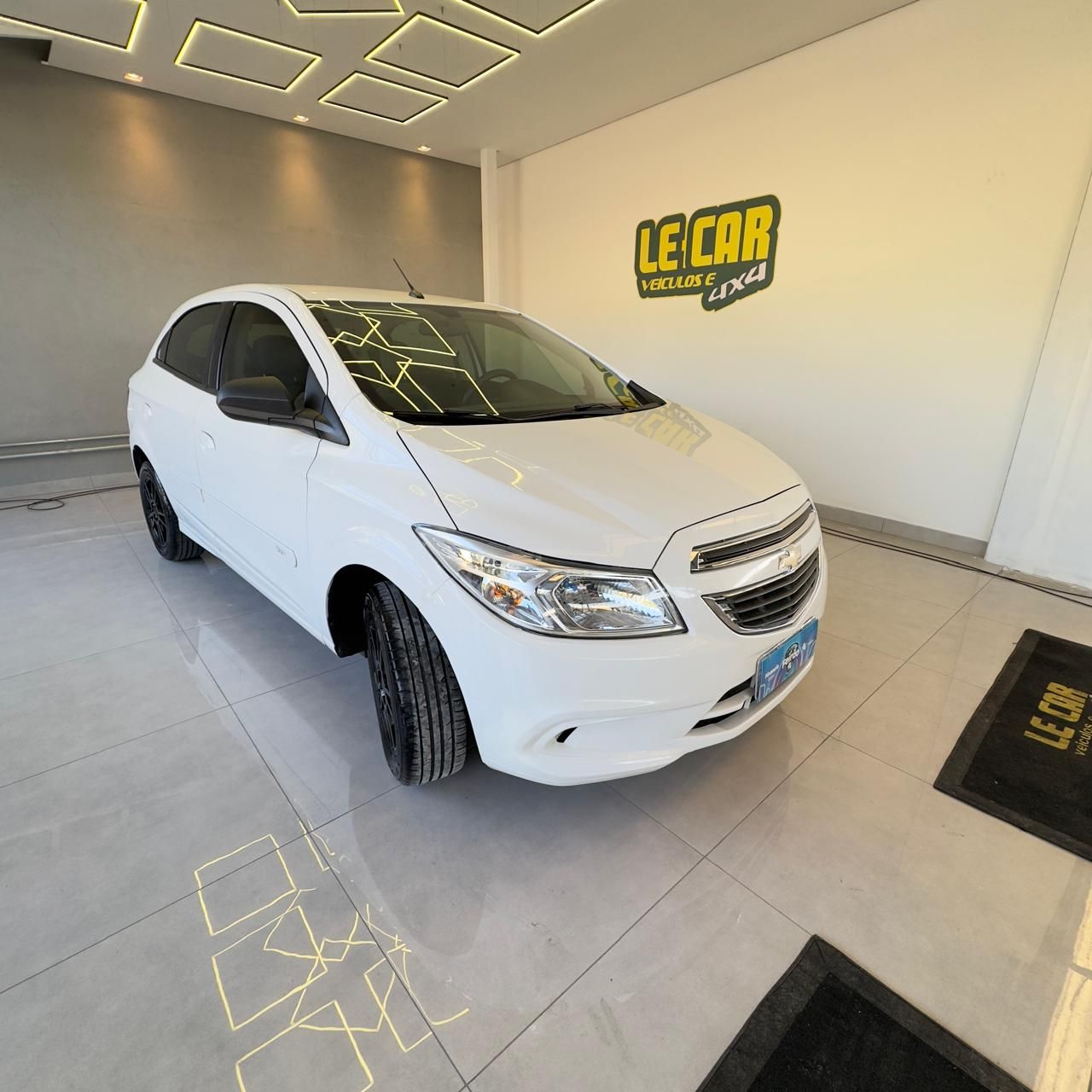 ONIX HATCH LT 1.0 8V FlexPower 5p Mec.