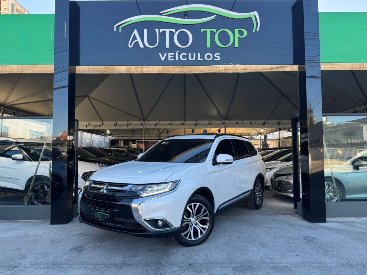 OUTLANDER 2.0 16V 160cv Aut.