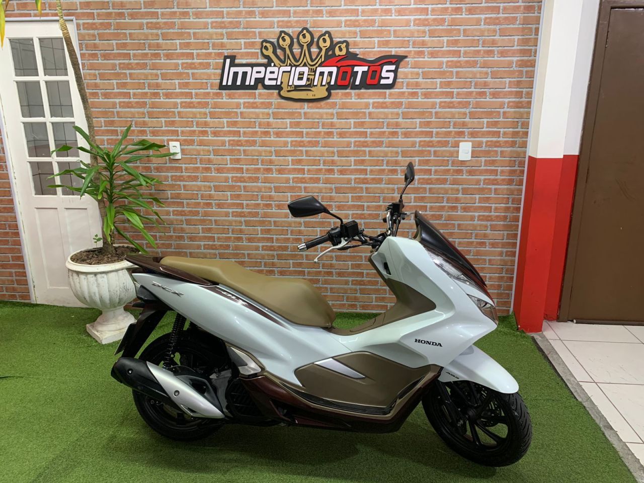 PCX 150/DLX
