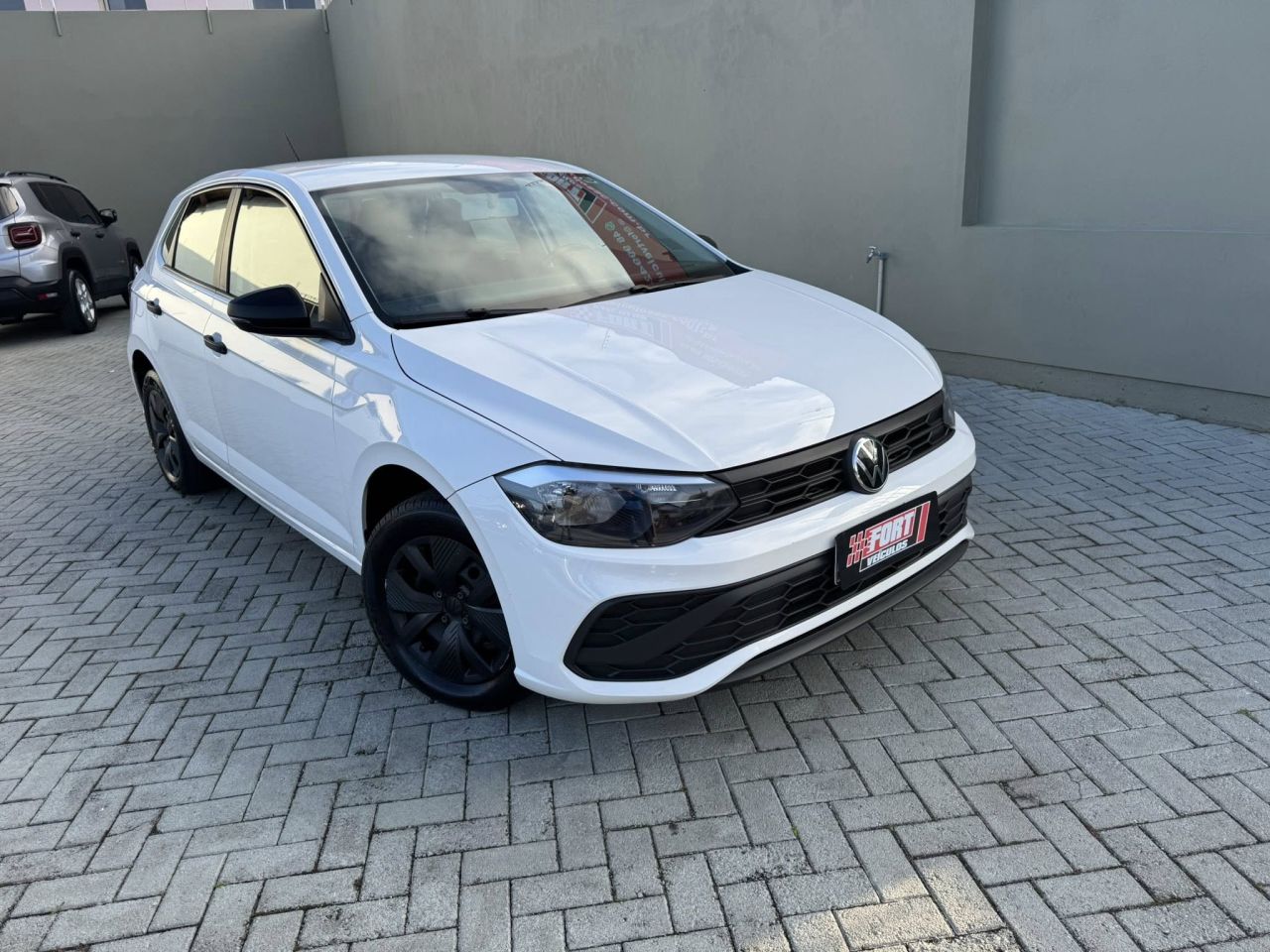 Polo Track 1.0 Flex 12V 5p